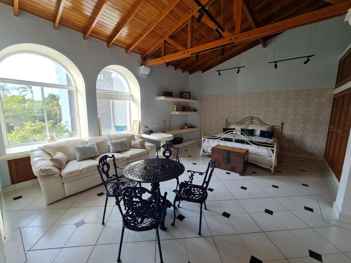 Casa Blanca Del Mar